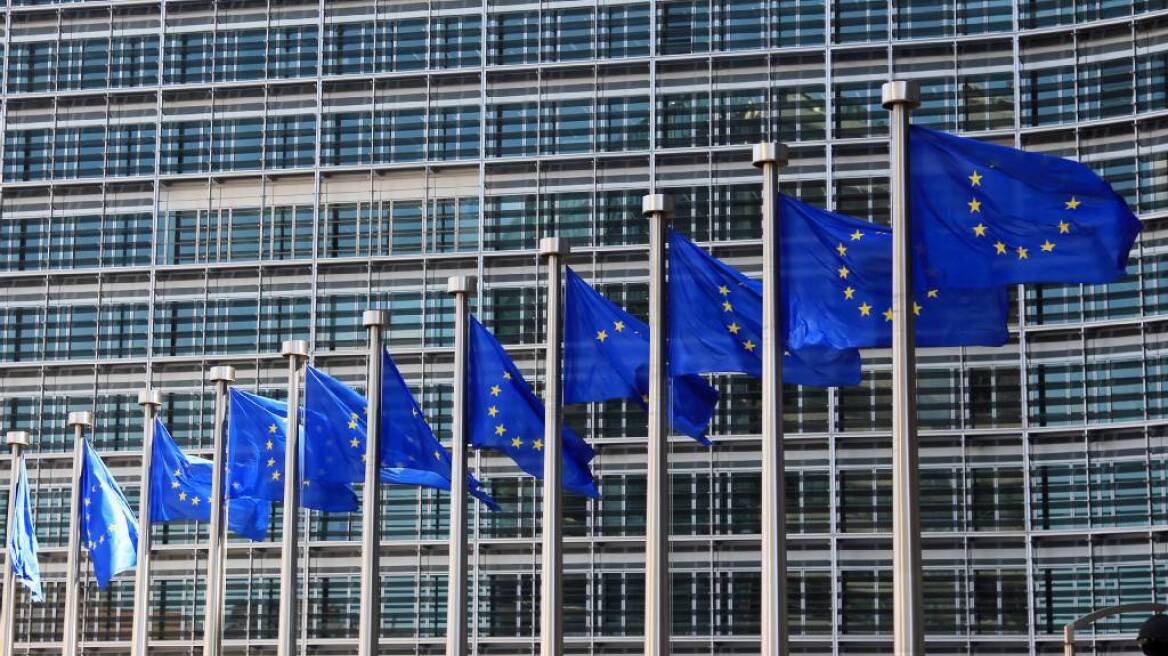 Οι Βρυξέλλες προειδοποιούν: Οι διορισμοί θέτουν σε κίνδυνο το πρόγραμμα